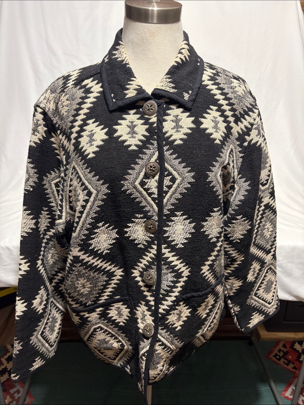 Jane Ashley Black & Cream Aztec Tapestry Silver Button-Front Jacket